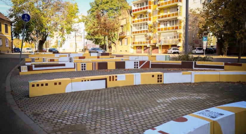 Diákok lepték meg Miskolc polgármesterét