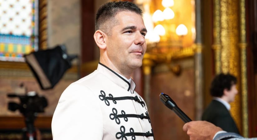 Novák Előd: Rémhír vagy komoly, hogy a fokozódó rendőrhiány miatt csak egynapos képzéssel rendelkező polgárőrt küldhetnek, ha valaki a 112-t hívja?