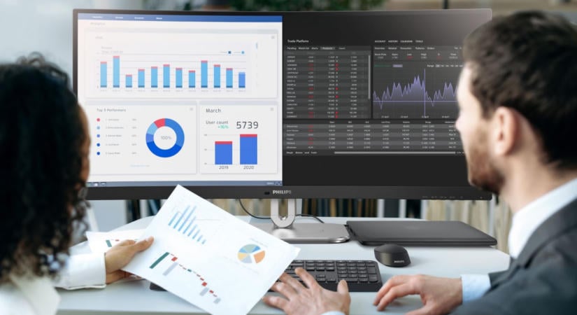 Sosem látott irodai monitorral durrant oda a Philips