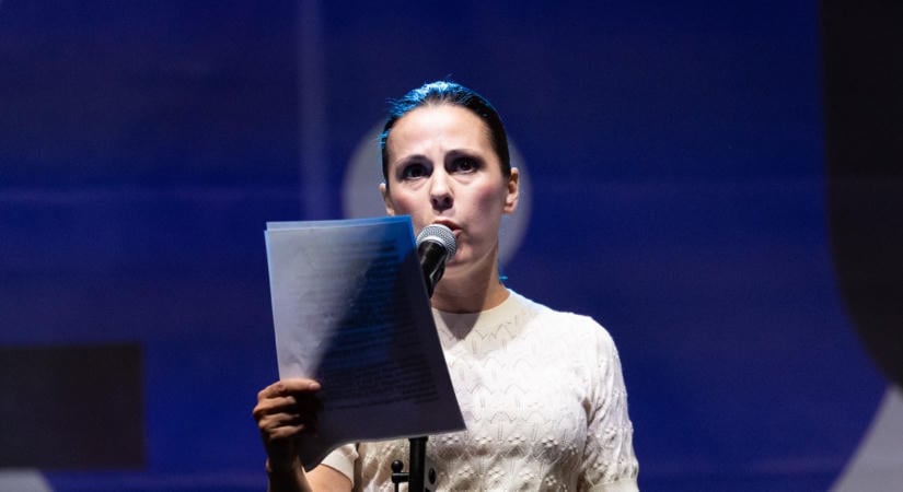 Lovas Rozi az Eszenyi Enikő körüli botrányról vallott: „Semmi nem jogosít fel arra, hogy a másikat gyaluld” – videó