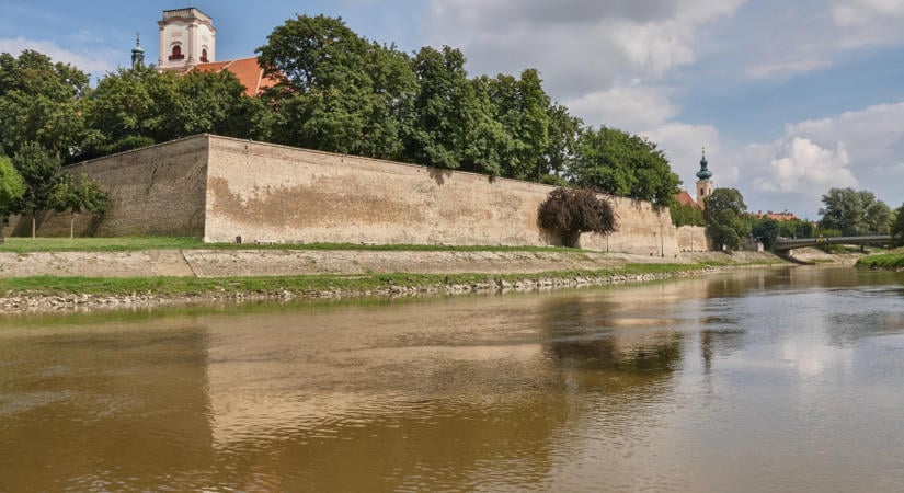 Kilépett a győri Fidesz-KDNP-frakcióból és Csak Győr névvel új frakciót alakított több önkormányzati képviselő
