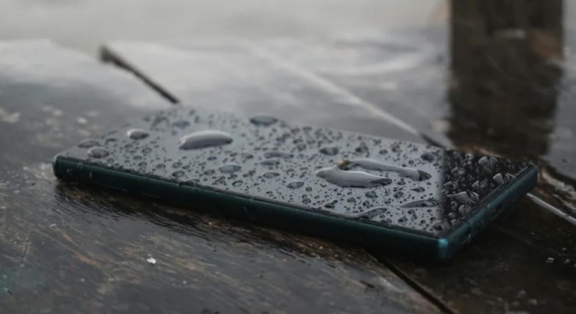 Elázott a telefonod? Ezt az öt hibát semmiképpen ne kövesd el!
