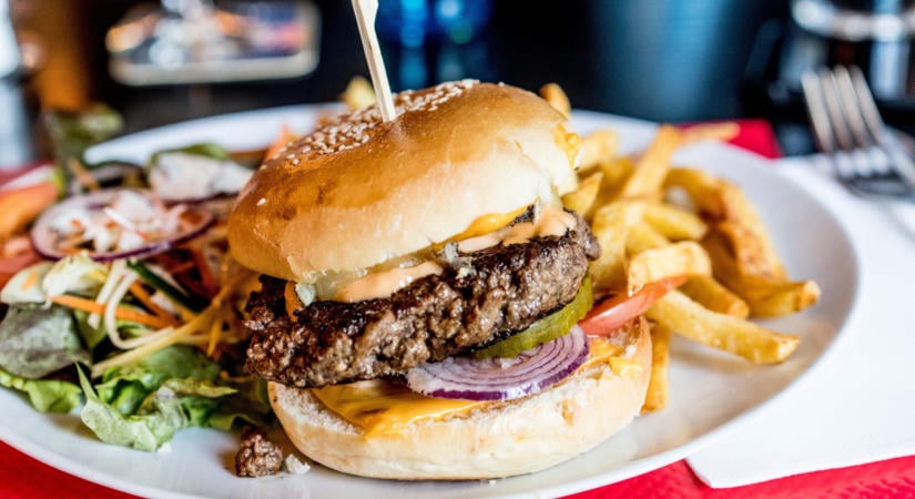 Miért hívják így a hamburgert?