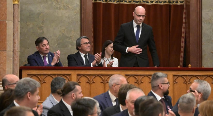 Lezajlott a szavazás a Médiatanács tagjairól, a Fidesz és a KDNP kivonult az ülésteremből