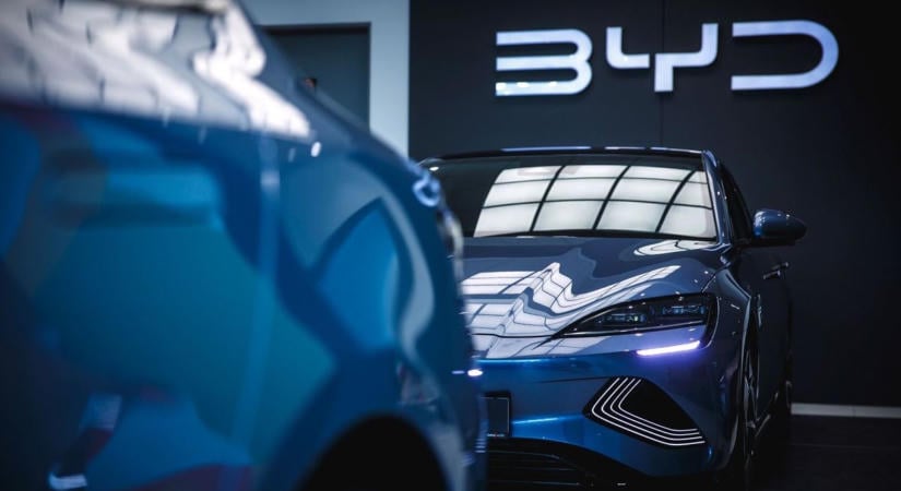 Nem akármit vett a fejébe a BYD: kivonult a vezetőség a legendás európai gyárhoz, vinnék az egészet – ha ez bejön a kínaiaknak, az nagyot szól majd