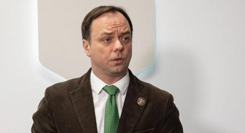Nyitrai Zsolt az Origónak: Csak hitegették Magyar Péterék a nyugdíjasokat