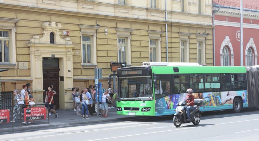 Figyelem, pécsiek! Így alakul az ünnepi buszközlekedés – ezekre a változásokra kell készülni
