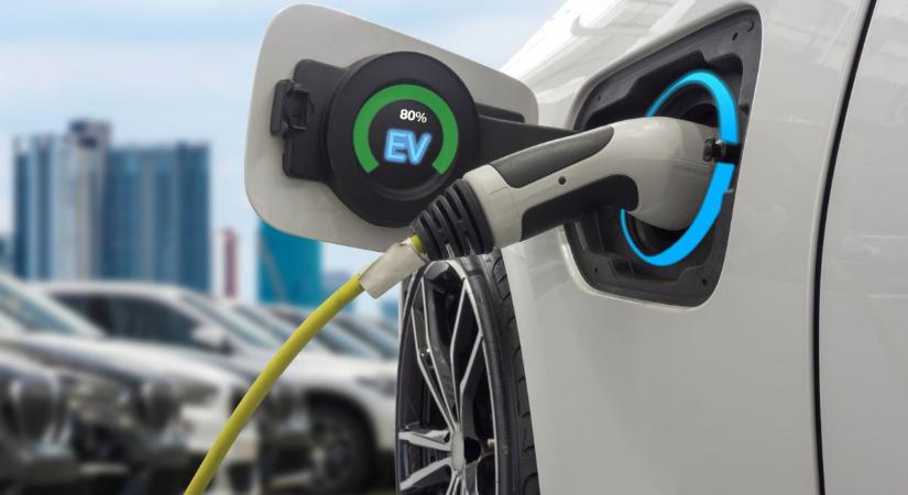 A vállalatok elektromosjármű-beszerzéseit támogató pályázat egy hónap múlva indul