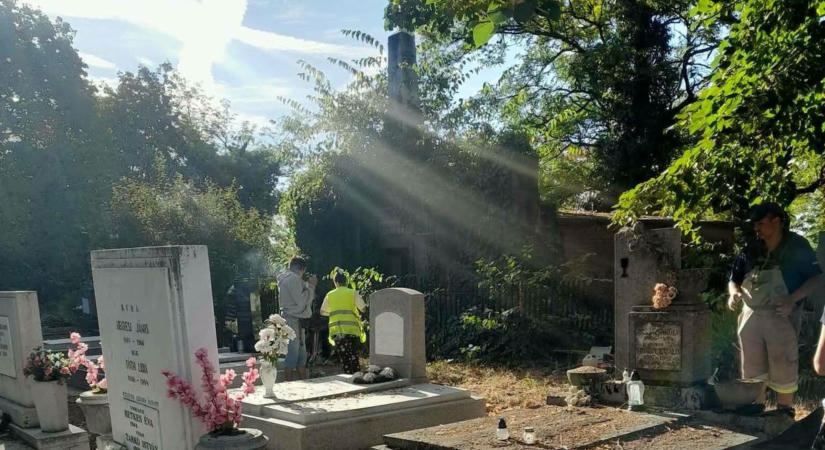 A csataterektől Abonyig vezetett az élete, most nyughelyét is méltó módon őrzik