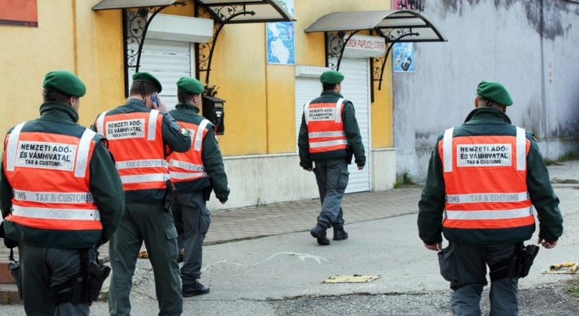 Újabb kemény razziát indít a héten a NAV – itt bukkannak fel az adóellenőrök