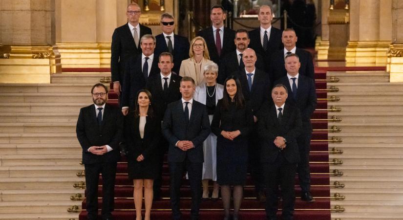 Háromnapos kihelyezett kormányülés lesz a hétvégén