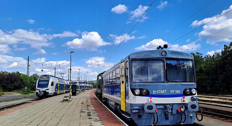 Újraindul a személyszállítás a Komló–Dombóvár vasútvonalon