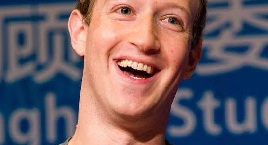 Lesz nagy zuckerbergezés, a Facebook elkezdte felcímkézni a kormányzati hátterű hírportálokat