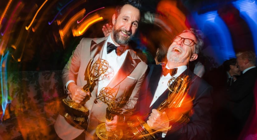 Így partizott Carter doktor: őrült buli volt az Emmy-gálán! Fotókon a legpikánsabb pillanatok