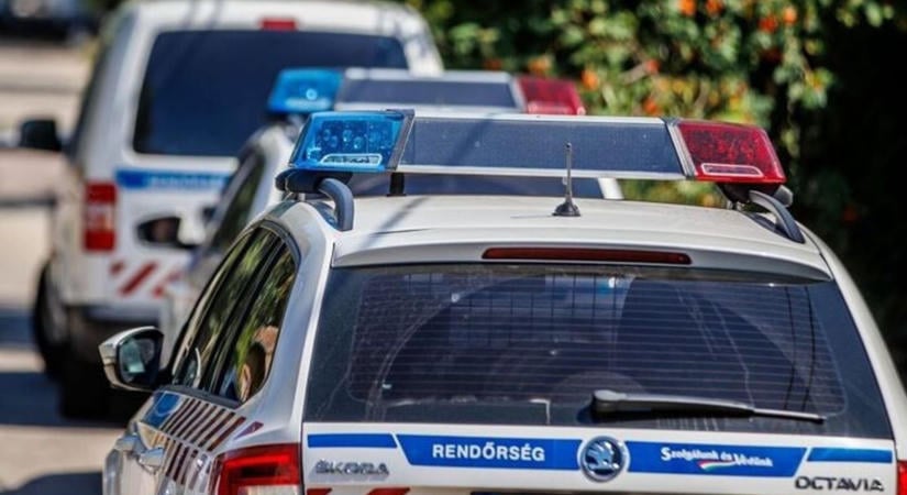 Egy személygépkocsi és egy kisteherautó karambolozott Szekszárdon