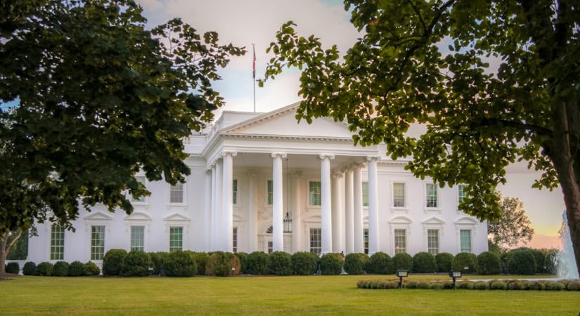 Trump magánvacsorára hívta az Anthropic vezetőjét a Fehér Házba