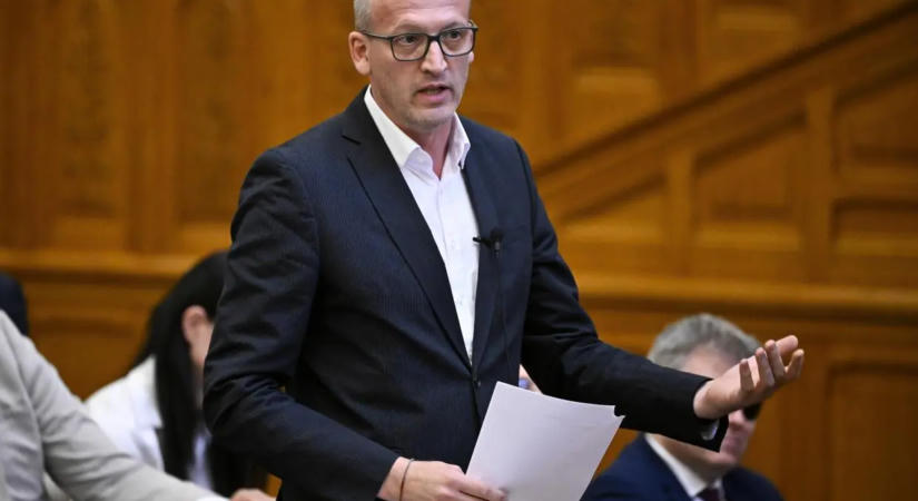 Erdélyi magyar vezetőkkel találkozik Tarr Zoltán miniszter