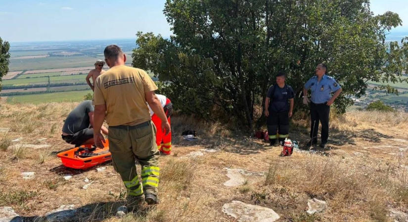 Meghalt egy siklóernyős a Szársomlyón