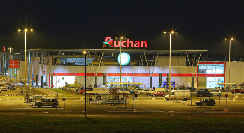 Előállították a milliárdos tulajdonost: Kicsoda Jellinek Dániel és mi lesz most a tulajdonában Auchan boltokkal?