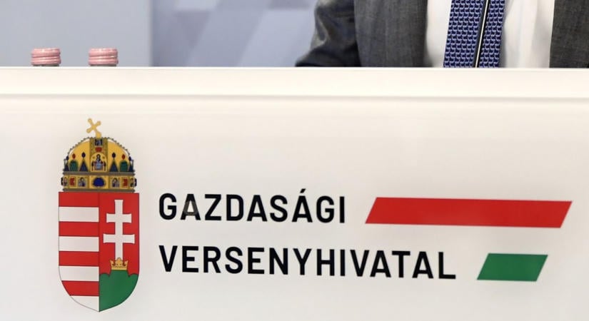 Figyelmeztetést kapott a GVH-tól az ország egyik legismertebb influencere, komoly hibát vétett – a Coca-Colára már nem úszta meg ennyivel a hivatal vizsgálatát