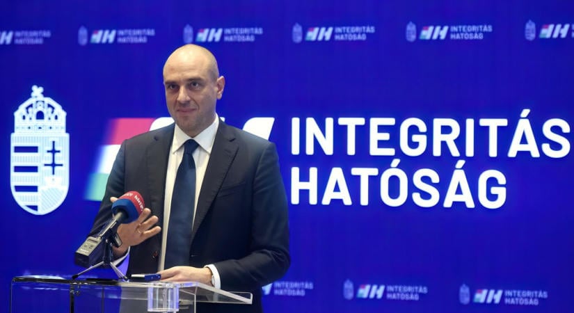 Sokkoló képet fest a korrupcióról egy friss felmérés: tízből hét magyar azt sem tudja, hová fordulhatna