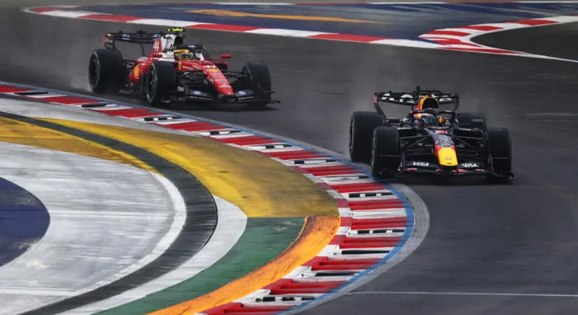 Van egy terve Hamiltonnak Verstappen ellen Szingapúrban
