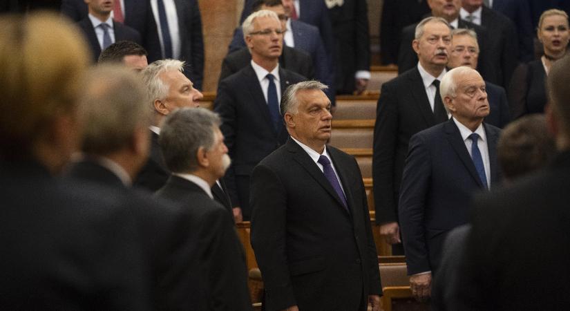 Lapszemle - Der Spiegel: A legtöbb országrész újra egyesült az Unióban, de Orbán továbbra is fenntartja a nemzeti gyászkultuszt