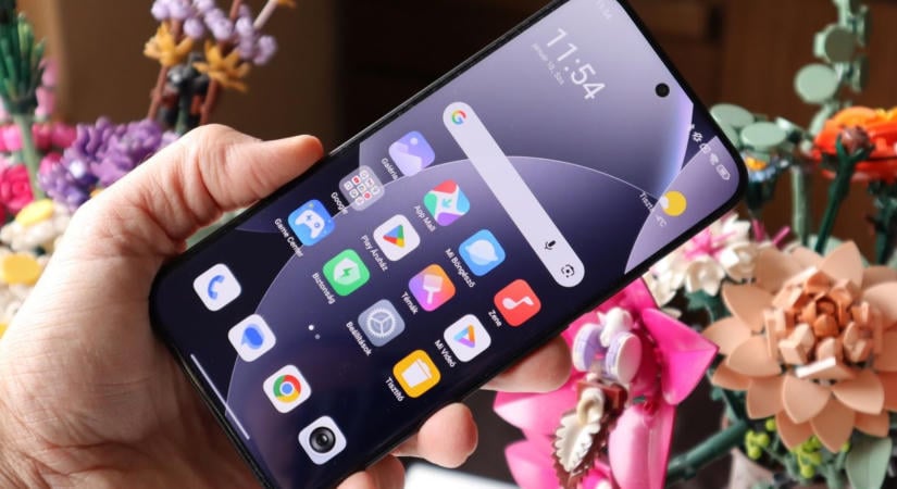 Adathalász oldalra vezetnek két Xiaomi telefon gyári értesítései