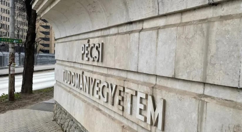 Megszüntetik a pécsi egyetem doktori iskoláját, ahol érdemtelenül szerezhettek doktori fokozatot fideszes politikusok