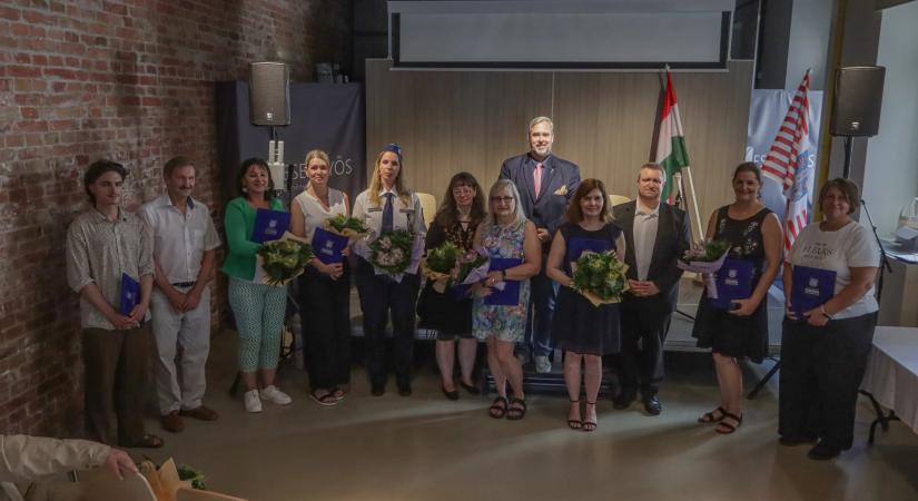 Elhivatottság és szakmai kiválóság – Elismeréseket adtunk át a Köztisztviselők Napja alkalmából