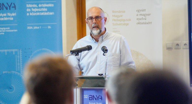 Kelemen Hunor: visszatérő kihívás a román nyelv oktatása