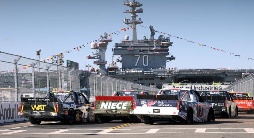 A NASCAR jövőre is ellátogat Coronadóra, 2028-tól újabb katonai támaszpontok csatlakozhatnak a versenynaptárhoz