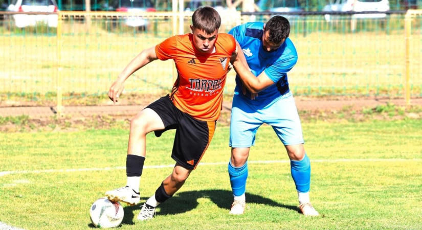 Félelem vagy bojkott? Elindult a szájkarate a két megyei focicsapat között
