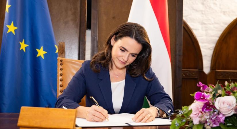 Magyar Péter megvonná Novák Katalin és Schmitt Pál kiváltságait