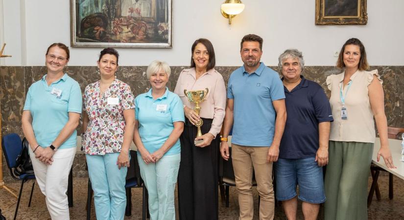 Elismerték a kórházi dolgozók aktivitását (videó, galéria)