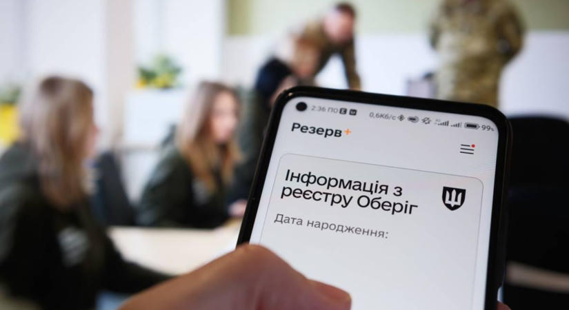A tanárok már a Rezerv alkalmazásban is kérhetnek halasztást a mozgósítás alól