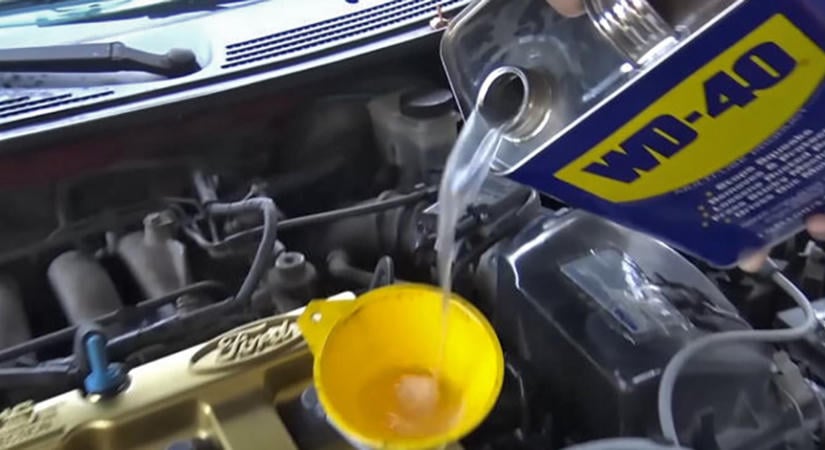 Motorolaj helyett WD-40-et öntöttek a Fordba: döbbenetes, meddig bírta a motor