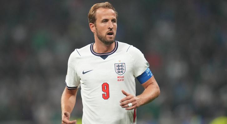 Naponta tucatnyian kérnek tőle szelfit, Harry Kane hasonmása alig tud nyugodtan végigmenni egy utcán