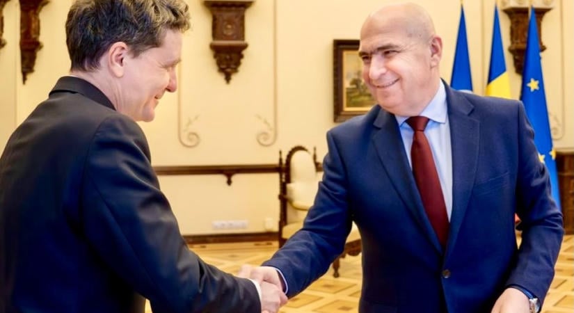 Az elnök bízik a kormányalakításban, Brüsszelben tárgyalt Bolojannal