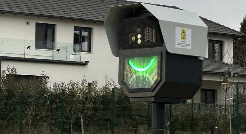 Felbőszült új traffipaxok büntettek meg 9 ezer autóst
