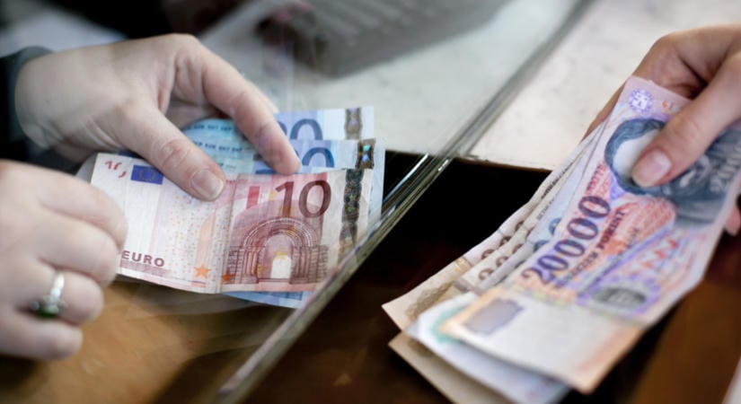 Gyengélkedve ébredt a forint szerda reggel