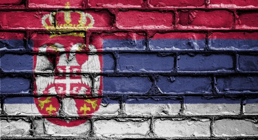 Hétfőn tárgyalja a szerb parlament a kormány elleni bizalmatlansági indítványt