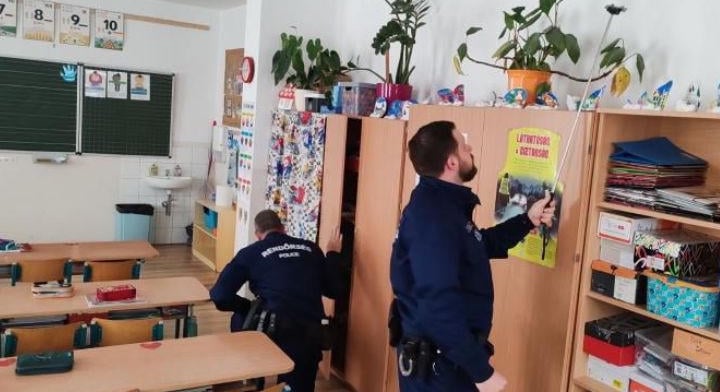 Bombafenyegetés 28 borsodi iskolában