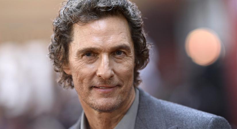 Friss fotó: Matthew McConaughey fia 18 éves lett - sokak szerint már szívdöglesztőbb mint az apja