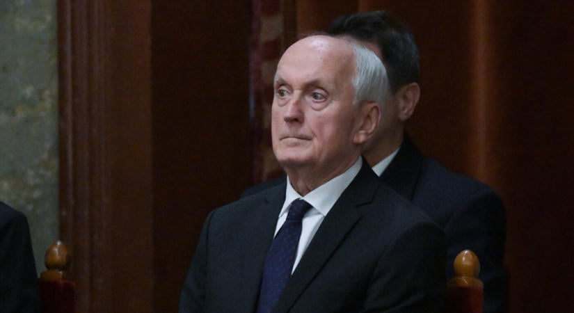 Baka András: Komoly gondolkodásra van szükség az ország közösségéről