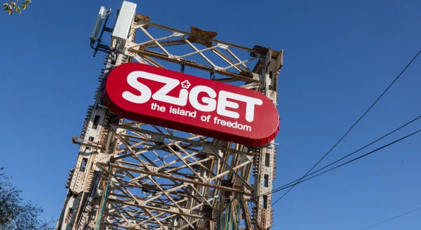 Gelencsér Timi és Tolvai Reni is eszméletlen dögös volt a Szigeten: vadító szettekben tomboltak a magyar sztárok