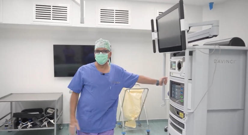 Robotkarok a műtőben - élőben láttuk a csúcstechnológiás beavatkozást - videó