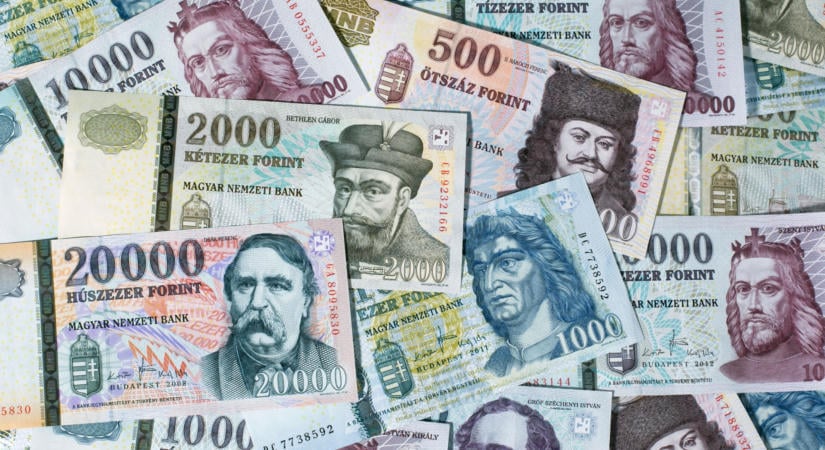 Megütötték a forintot: pillanatok alatt ledolgozta az elmúlt időszak erősödését