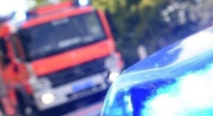 Garázsból csaptak át a lángok egy másik épületre Kunszentmártonban