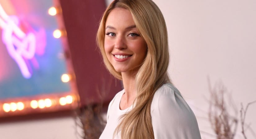 Forró fotókkal jelentkezett Sydney Sweeney, de egy apró részlet mindent vitt